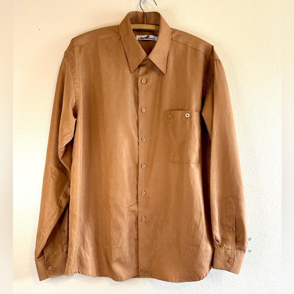 Orange western button up shirt size small. Estilo Latino bull riding wear.